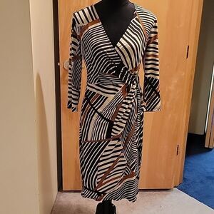 Frank Lyman print faux wrap dress sz 8
